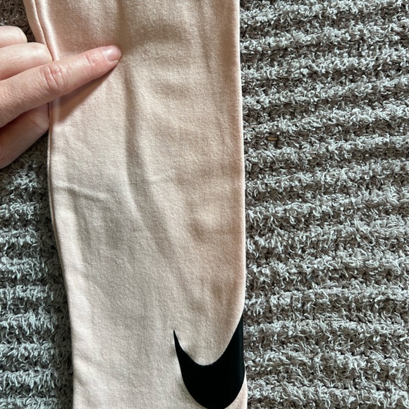 Nike Long Sleeve Top with Pink Leggings Set - Picture 3 of 5